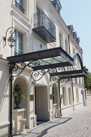 Chantillyのホテル「Auberge du jeu de Paume」のお部屋_d0063314_23383199.jpg