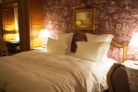 Chantillyのホテル「Auberge du jeu de Paume」のお部屋_d0063314_23495282.jpg