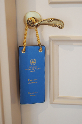Chantillyのホテル「Auberge du jeu de Paume」のお部屋_d0063314_23555676.jpg