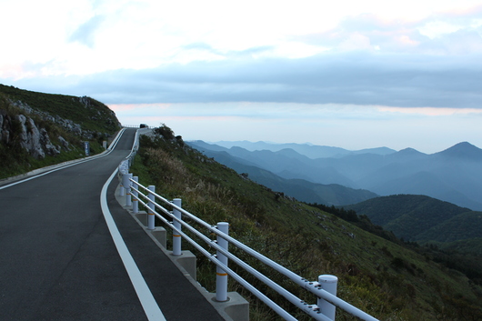 四国カルスト　（高知県　と　愛媛県）_d0030026_2224631.jpg