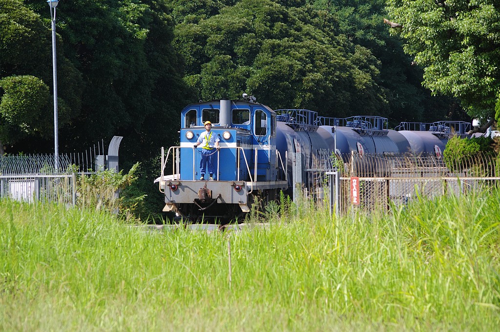 コスモ石油千葉製油所と極東石油工業千葉製油所が共同事業検討開始！！_f0203926_23555216.jpg