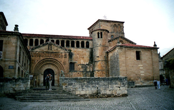 santillana del marの或る教会にて_b0302344_205198.jpg