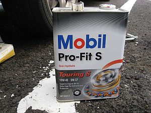 Mobil １　１０W-３０　買ってみた。_e0146484_22475510.jpg