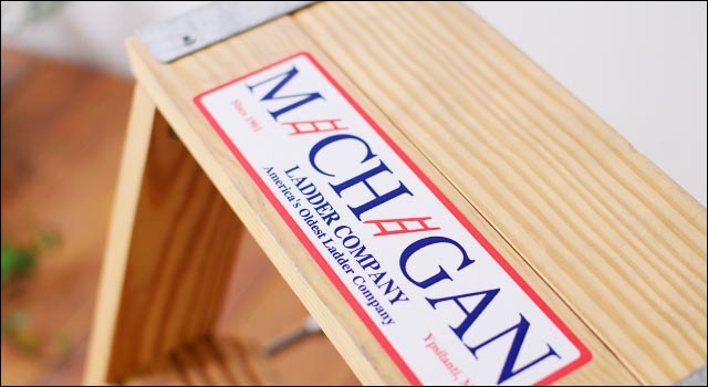 MICHIGAN LADDER [ミシガンラダー]TYPE 3 WOOD STEP STOOL　[110002] _f0051306_19114686.jpg