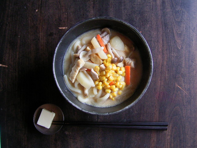 展覧会の丼で_b0206421_1343887.jpg