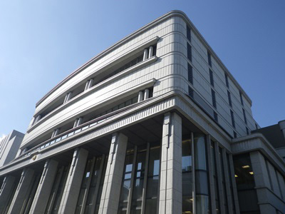 祝・創価学会総本部の完成 ＜1＞ : 創価の森の小さな家