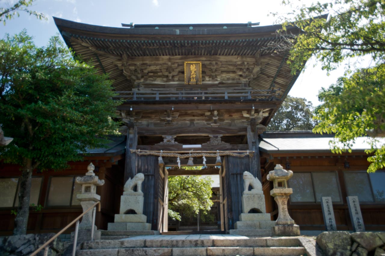 龍王神社　２　山口県下関市_b0023047_42154.jpg