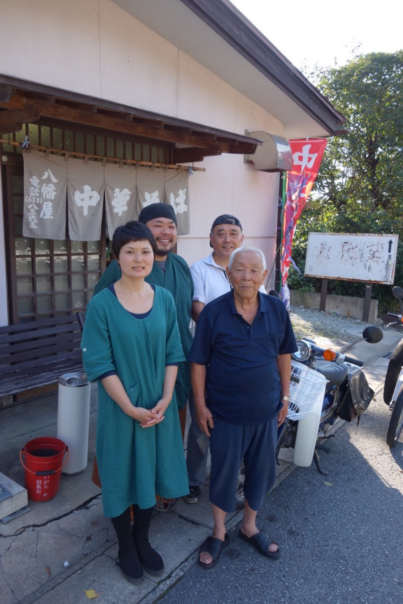 じーさんラーメン　→　赤湯味噌ラーメン_b0135432_1261037.jpg