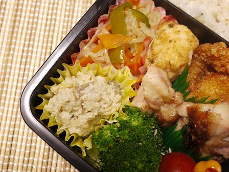 エビフライ弁当*_c0210160_745135.jpg