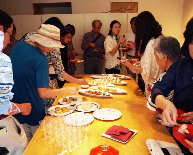 新鮮な素材がむすぶ新しいおいしさ、すりみの試食イベント開催（記：藤本紀久子）_a0195310_13205417.jpg