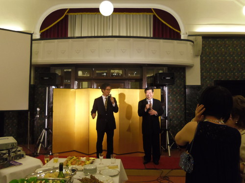 盛岡在住の高橋克彦氏の作家生活30年をお祝いする会に行ってまいりました・・・。_c0198869_1646838.jpg