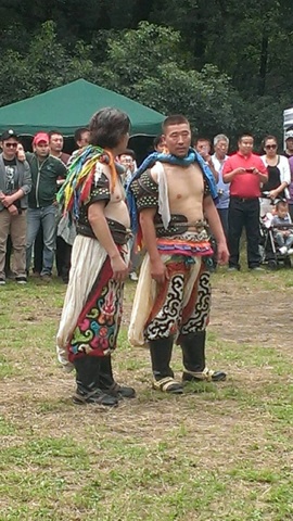 モンゴル相撲大会で歌う。_f0115311_1824751.jpg