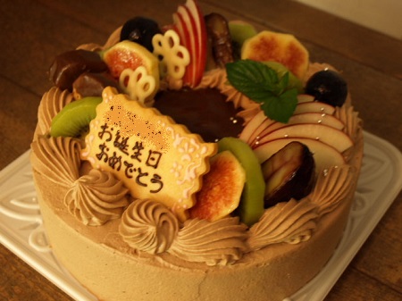 秋のフルーツのバースデーケーキ Maple日記 秋のフルーツのバースデーケーキ Maple日記