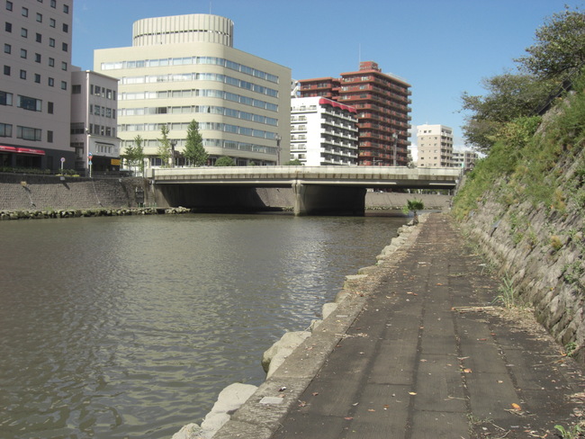 e0294183_2110444.jpg