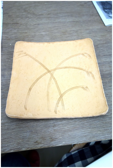 備前の角皿！魯山人の陶印！ : 疾風谷の皿山…陶芸とｵｰﾄﾊﾞｲと古伊万里と