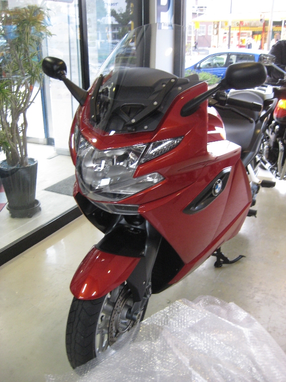 ＢＭＷ　Ｋ１３００ＧＴ　グラシィコーティング_f0211434_22533962.jpg