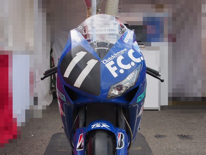 HONDA CBR1000RR ～2012鈴鹿8耐優勝マシン～ : 風とバイク