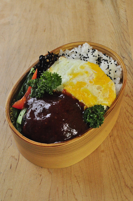 ハンバーグ弁当_b0171098_874161.jpg