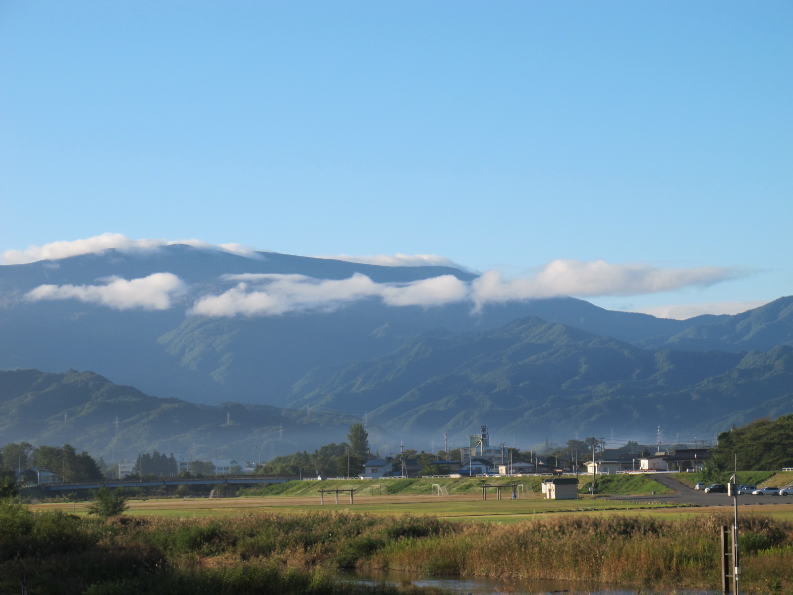 １０月７日（月）　青空に魅せられて、朝の散歩（１）_c0075701_20165552.jpg