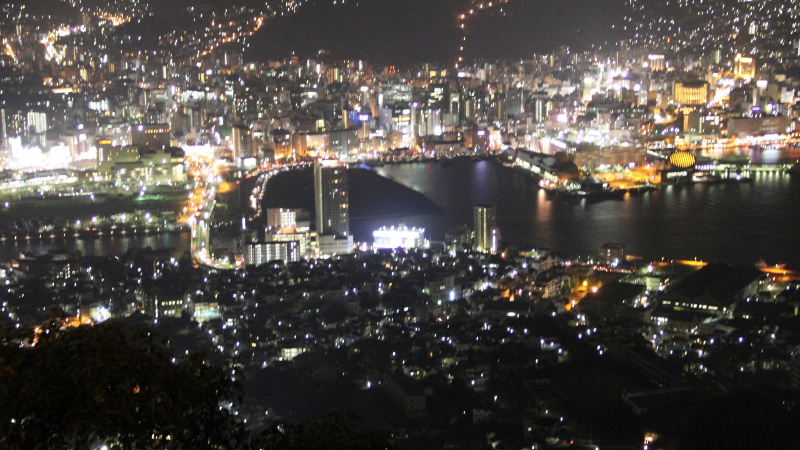 長崎の旅（２）　二十六聖人殉教地、稲佐山からの夜景鑑賞_c0011649_2333256.jpg