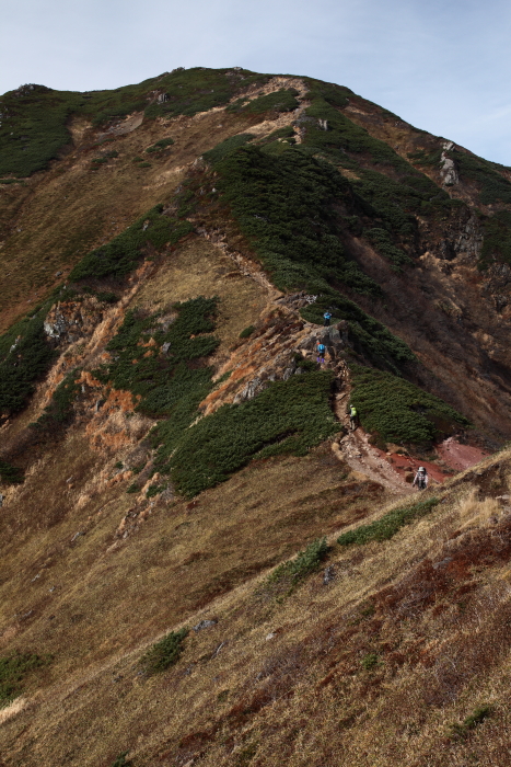 富良野岳～三峰山～かみふらの岳　2013　秋  №1_f0054366_2115436.jpg