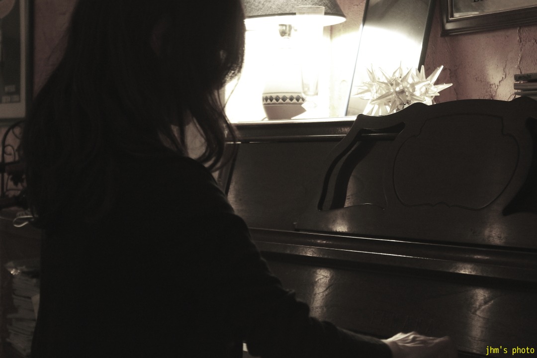 Pianist Mikiko Kou _a0158797_1044314.jpg