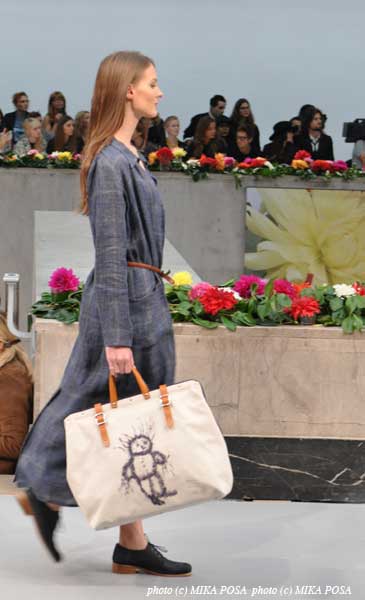 アニエスベー コレクション in Paris_b0164803_2433874.jpg