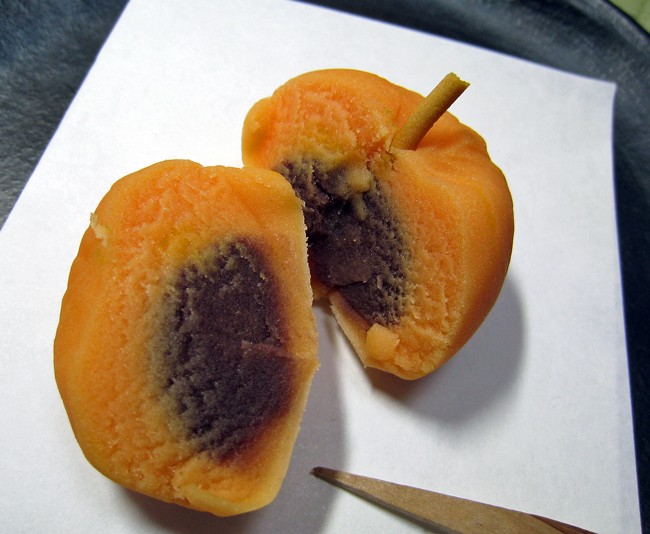 ハロウィンの和菓子 練切製上生菓子 おばけかぼちゃ : 横浜和菓子 磯子風月堂（和菓子屋のムスメ）