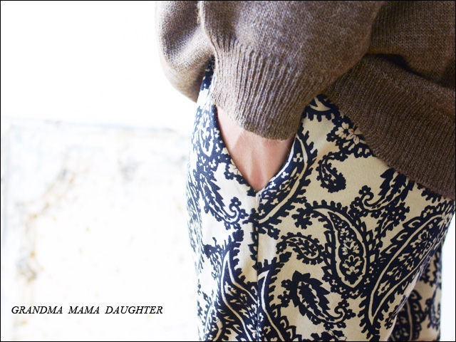 GRANDMA MAMA DAUGHTER [グランマ・ママ・ドーター] ペイズリークロップドパンツ [GP331381]_f0051306_19231131.jpg