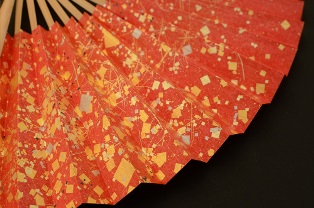 14/1/22-27 一水 箔で装飾した扇子と扇面作品展 -光の時空- 【箔工芸】_e0091712_27744.jpg