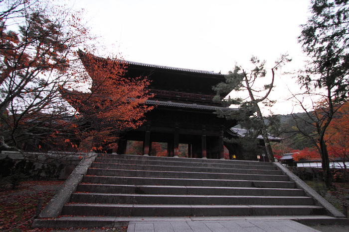 紅葉の南禅寺・哲学の路 －南禅寺（前編）－_b0169330_23132739.jpg