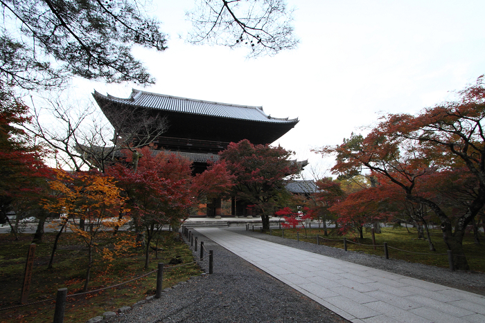 紅葉の南禅寺・哲学の路 －南禅寺（前編）－_b0169330_16205578.jpg