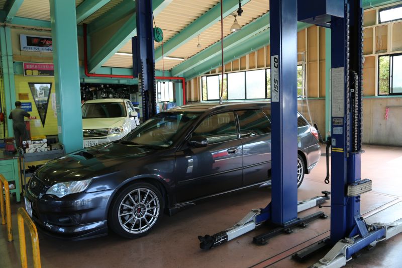 スバルの特別仕様車に感じる「慣性」と「惰性」_f0076731_1729575.jpg