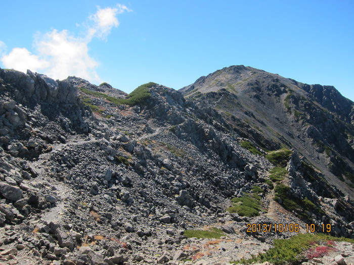 北岳＆間ノ岳：2日目（肩の小屋→北岳・間ノ岳・農鳥小屋→北岳山荘）_b0148050_1748258.jpg