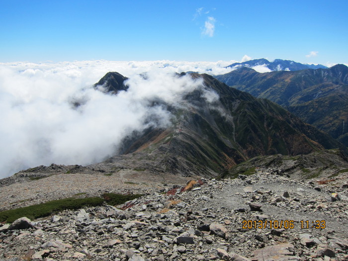 北岳＆間ノ岳：2日目（肩の小屋→北岳・間ノ岳・農鳥小屋→北岳山荘）_b0148050_18434231.jpg