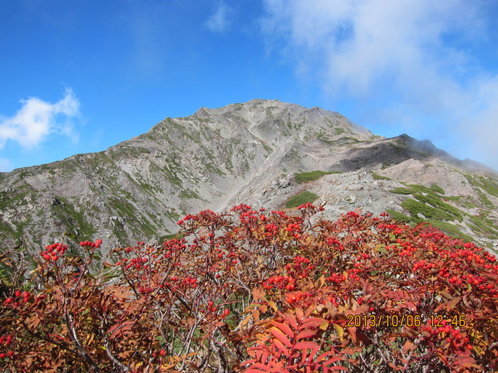 北岳＆間ノ岳：2日目（肩の小屋→北岳・間ノ岳・農鳥小屋→北岳山荘）_b0148050_18515068.jpg