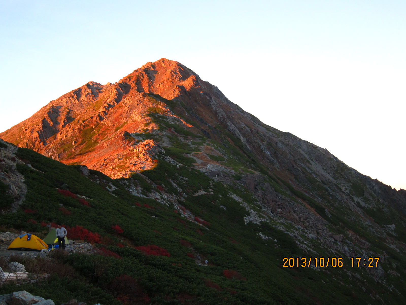 北岳＆間ノ岳：2日目（肩の小屋→北岳・間ノ岳・農鳥小屋→北岳山荘）_b0148050_19202873.jpg