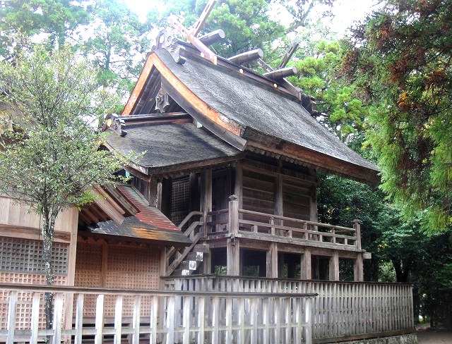 ＜2013年11月＞2012山陰山陽の旅⑤：「スサノオ・八岐大蛇伝説」の史蹟を訪ねて_c0119160_1138731.jpg