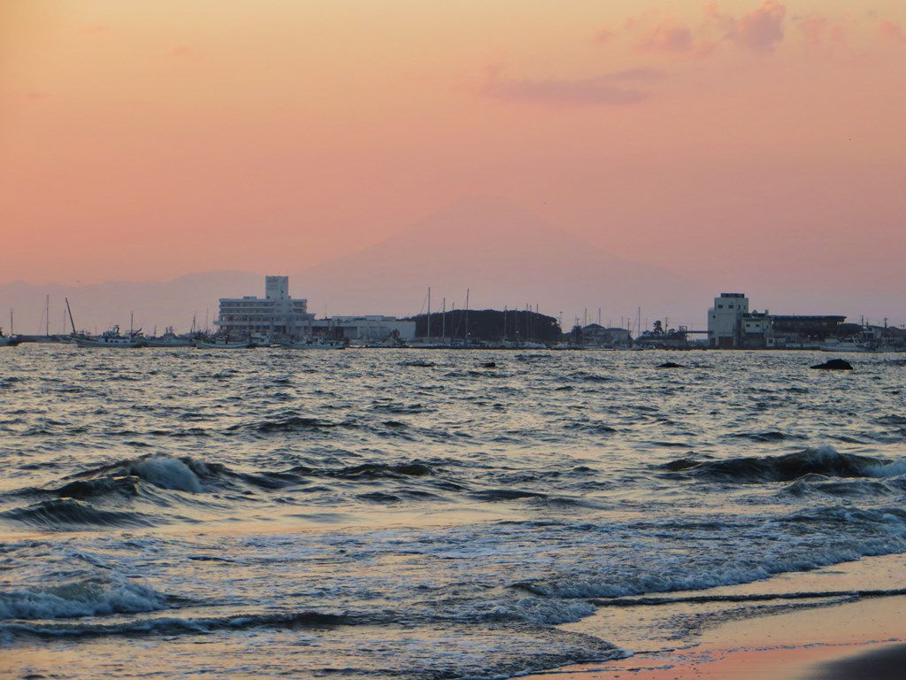 夕陽１０月１２日（土）。。。神奈川県横須賀市_f0184669_20304286.jpg