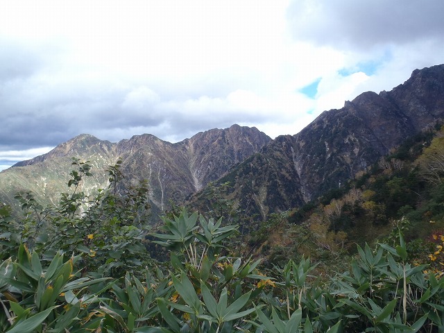 試練と憧れ!えれぇこったの劔 早月尾根 20131009~10(day1)_c0147398_14364815.jpg