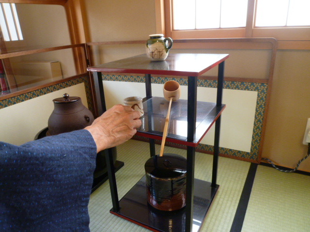 お稽古風景(31)…「茶通箱」【風炉】 : 朝日茶道教室
