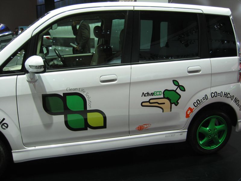 スバルの特別仕様車に感じる「慣性」と「惰性」_f0076731_1355148.jpg
