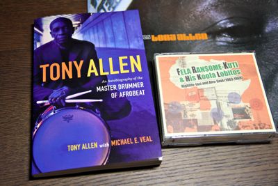 New Book : Tony Allen + M. E. Veal \"Tony Allen : An Autobiography of the Master Drummer of Afrobeat\"_d0010432_2237164.jpg