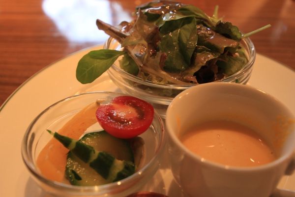 ファー イースト キッチン