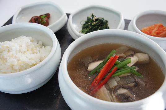 POOM SEOULでランチ_b0060363_111191.jpg