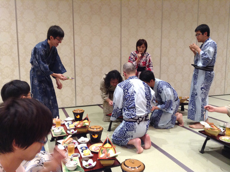佐藤ひろ美バスツアーひろみたち大槌へ行く_e0049681_0163849.jpg