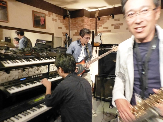 カラフル”ちょっと早い”ハロウィンライブ、ライブレポ♪part1_e0188087_2321081.jpg