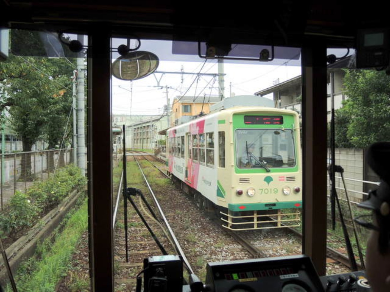都電荒川線 途中下車の旅 (1) 三ノ輪橋~荒川区役所前~宮ノ前_f0100593_2024213.jpg