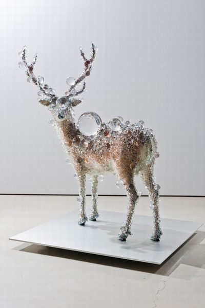 【種名　日本鹿の角】オリジナル彫刻使用⭐️ 昭和レトロな バンビとマウス⭐️☆匿名 名和晃平 PixCell-Deer : ポーpaw