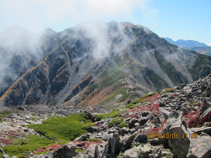 北岳＆間ノ岳：2日目（肩の小屋→北岳・間ノ岳・農鳥小屋→北岳山荘）_b0148050_20325112.jpg